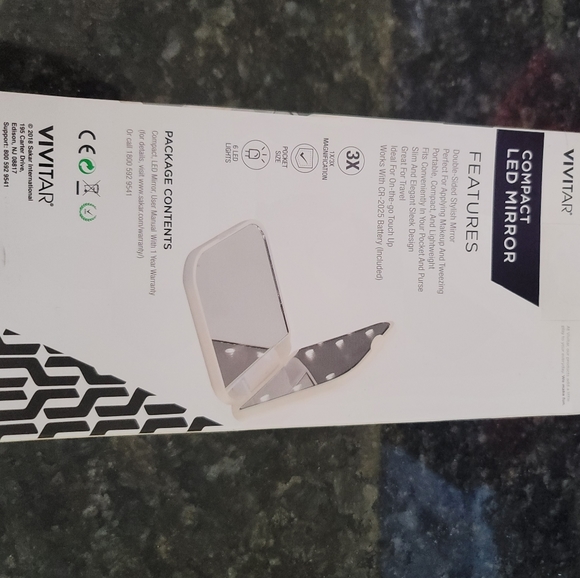 COMPACT LED MIRROR - Picture 3 of 5